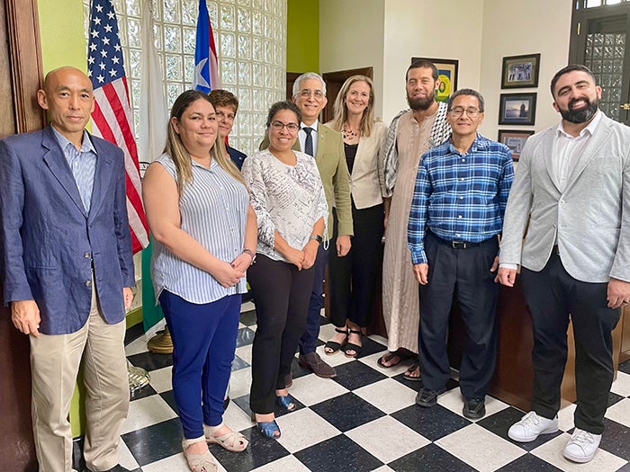 Pitt faculty with Chancellor Rullán, Arts and Sciences Dean Gilbes, and Mayagüez  faculty